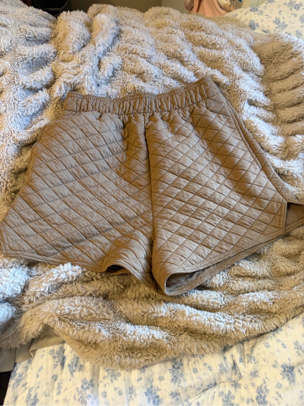 Brown quilted DSG short